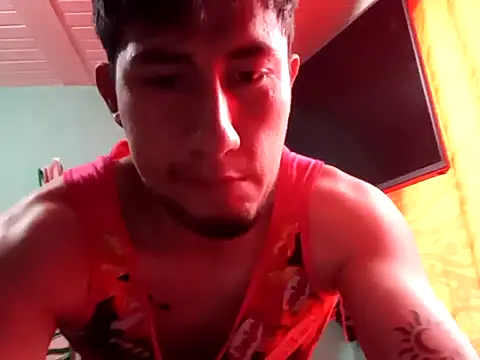 Snapshot of True_Di chatting on October 3, 2025, 6:49 pm True Di online show from October 3, 2025, 6:49 pm