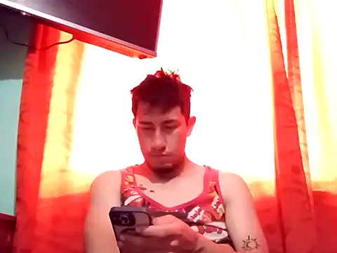 Snapshot of True_Di chatting on October 4, 2025, 11:19 am True Di online show from October 4, 2025, 11:19 am