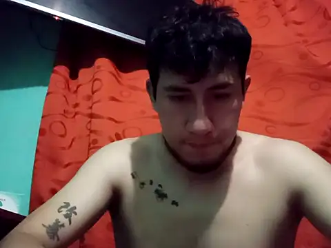 Snapshot of True_Di chatting on October 16, 2025, 1:06 am True Di online show from October 16, 2025, 1:06 am