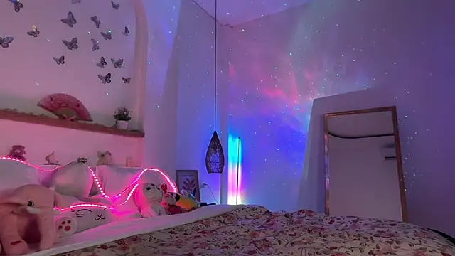 keirasworld online show from June 17, 2026, 12:13 am