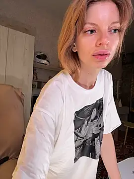 Snapshot of mari__papi chatting on June 13, 2026, 9:29 am mari papi online show from June 13, 2026, 9:29 am