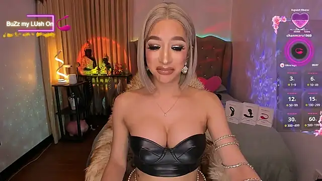 Snapshot of Dream_Goddess chatting on December 27, 2024, 11:17 am Dream Goddess online show from December 27, 2024, 11:17 am