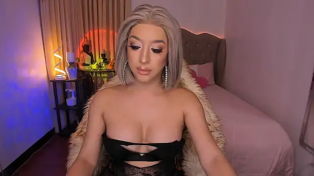 Snapshot of Dream_Goddess chatting on December 18, 2025, 10:21 am Dream Goddess online show from December 18, 2025, 10:21 am