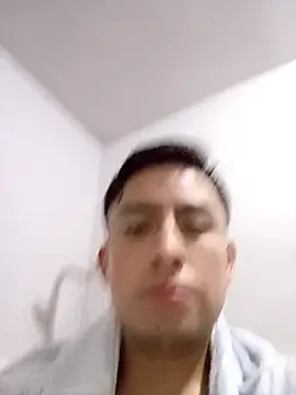 aczinovelez342 online show from January 9, 2026, 3:31 am