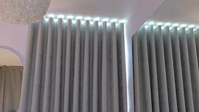 NicoleArmani online show from April 2, 2026, 7:44 pm