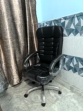 Snapshot of Dimple_ji chatting on April 14, 2026, 5:57 am Dimple ji online show from April 14, 2026, 5:57 am