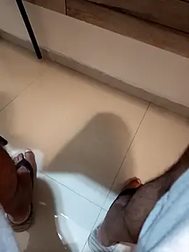 Gallo001 online show from December 19, 2025, 11:17 am