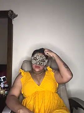 Snapshot of SLNatasha chatting on October 25, 2025, 11:40 am SLNatasha online show from October 25, 2025, 11:40 am