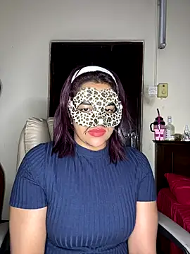 Snapshot of SLNatasha chatting on November 15, 2025, 12:30 am SLNatasha online show from November 15, 2025, 12:30 am