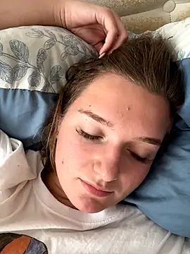 Bellatrisssaa online show from September 12, 2025, 7:08 am