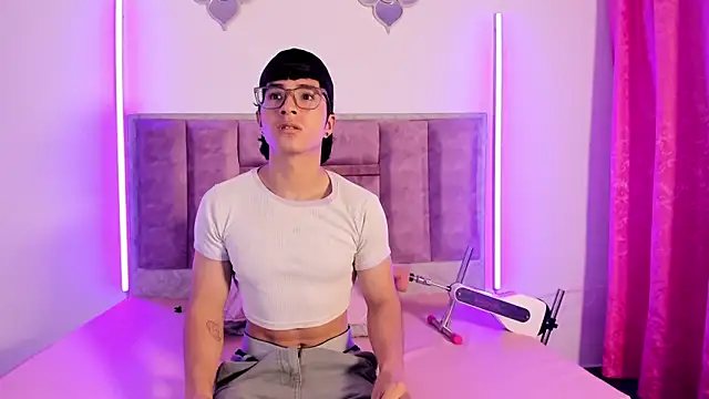 Snapshot of 0anonimo_bottom1 chatting on October 3, 2025, 12:57 pm 0anonimo bottom1 online show from October 3, 2025, 12:57 pm