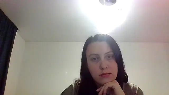 Nyrella online show from November 10, 2025, 6:40 pm