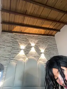 Kristy1  online show from April 13, 2026, 11:16 am