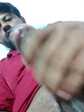 Snapshot of urhotboymeet chatting on October 5, 2025, 5:33 pm urhotboymeet online show from October 5, 2025, 5:33 pm