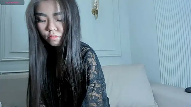 Ayumi rin online show from November 13, 2025, 7:46 pm