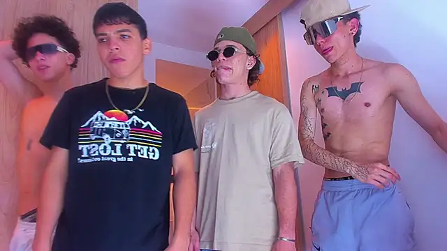 Latin White Boys online show from September 15, 2025, 6:02 am
