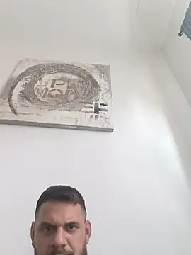 Snapshot of Fabiowe@xh chatting on August 3, 2026, 3:27 pm Fabiowexh online show from August 3, 2026, 3:27 pm