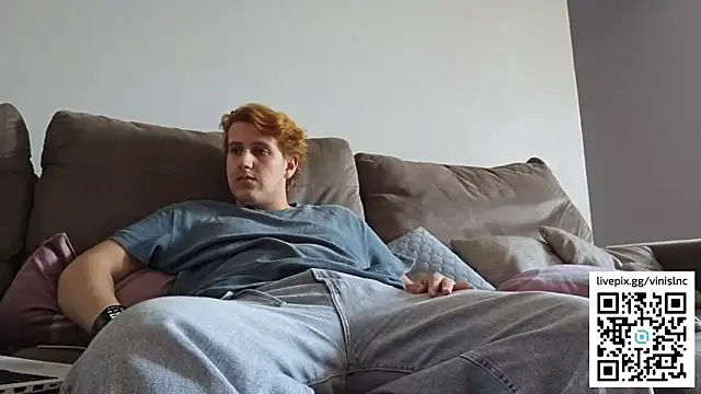 Snapshot of vinialnc chatting on September 9, 2025, 3:44 pm vinialnc online show from September 9, 2025, 3:44 pm