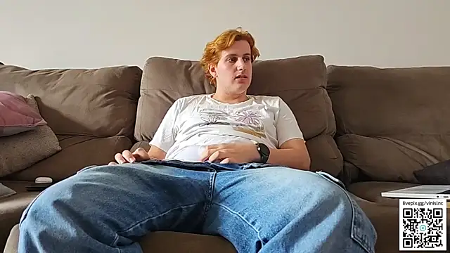 Snapshot of vinialnc chatting on November 6, 2025, 3:46 pm vinialnc online show from November 6, 2025, 3:46 pm