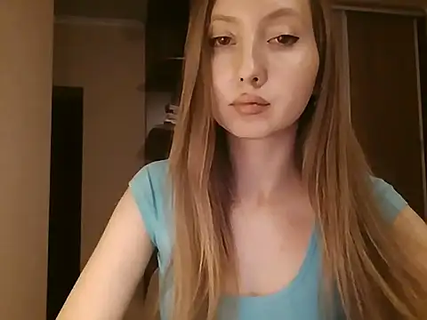 Auraleya online show from November 6, 2025, 8:43 pm