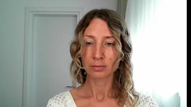 Snapshot of Paevoa chatting on March 26, 2026, 10:10 am Paevoa online show from March 26, 2026, 10:10 am