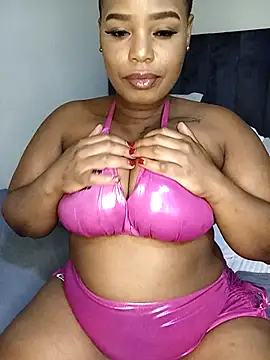 Snapshot of ThickAmy chatting on September 20, 2025, 5:47 pm ThickAmy online show from September 20, 2025, 5:47 pm