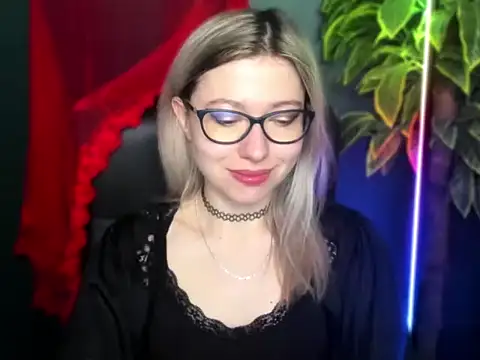 loveHeidi online show from March 24, 2026, 5:34 am