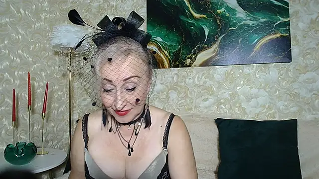  Sara  Smith  online show from September 13, 2025, 10:37 am