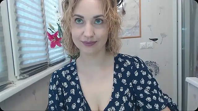 Snapshot of KatrinAlluring chatting on September 24, 2025, 3:54 am KatrinAlluring online show from September 24, 2025, 3:54 am