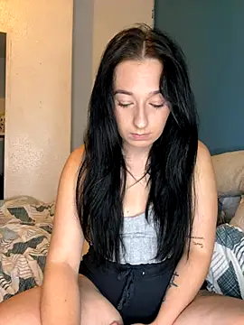 Snapshot of aurora28 chatting on September 22, 2025, 6:21 pm aurora28 online show from September 22, 2025, 6:21 pm