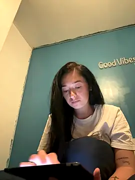 Snapshot of aurora28 chatting on October 14, 2025, 6:58 am aurora28 online show from October 14, 2025, 6:58 am