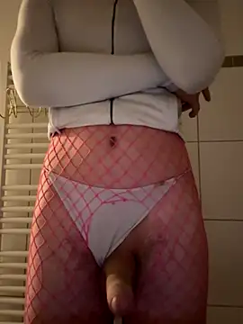 Jamilo young online show from October 26, 2025, 2:34 pm