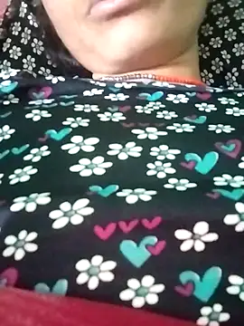 KIRTI12 HOT online show from October 25, 2025, 3:51 pm