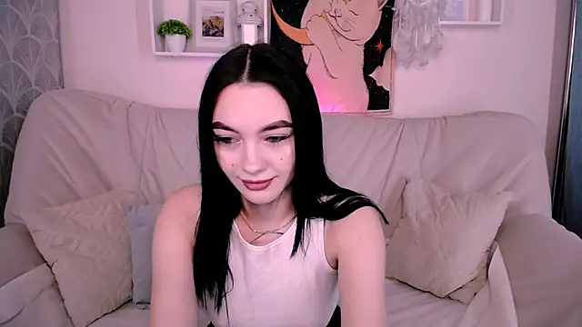 MonicaTess online show from September 20, 2025, 4:46 am