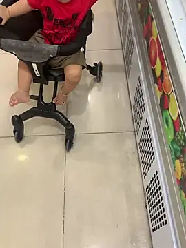 Yumyum kiw online show from March 2, 2026, 1:41 am