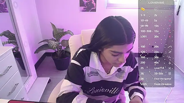 Snapshot of amarasilk_ chatting on June 6, 2026, 5:17 pm amarasilk online show from June 6, 2026, 5:17 pm