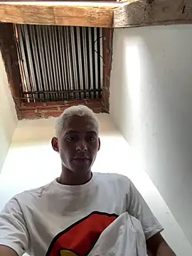 Boy hot- online show from March 11, 2026, 6:36 pm