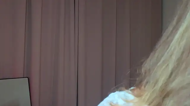 LoveSeekins online show from April 8, 2026, 7:14 pm