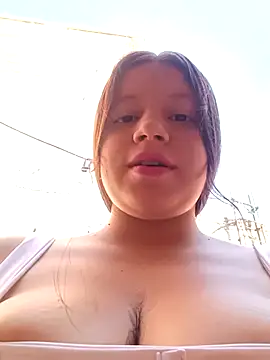 Shell Latina online show from October 28, 2025, 1:47 pm