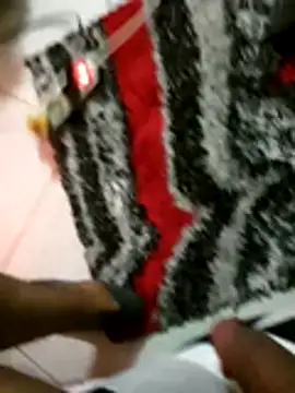 Gendise  online show from November 10, 2025, 4:39 pm