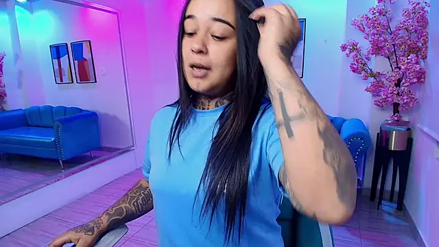 Black roseee online show from March 17, 2026, 3:55 am