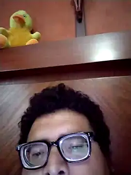 Santiagoqro85 online show from September 11, 2025, 2:39 pm