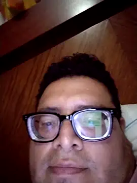 Santiagoqro85 online show from September 26, 2025, 5:44 am