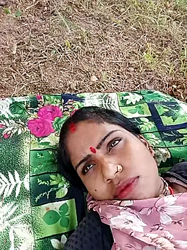 Snapshot of Am_jooli chatting on September 14, 2025, 4:44 am Am jooli online show from September 14, 2025, 4:44 am