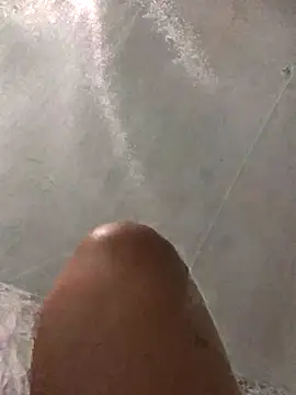 luzmelzinha online show from October 15, 2025, 3:28 am