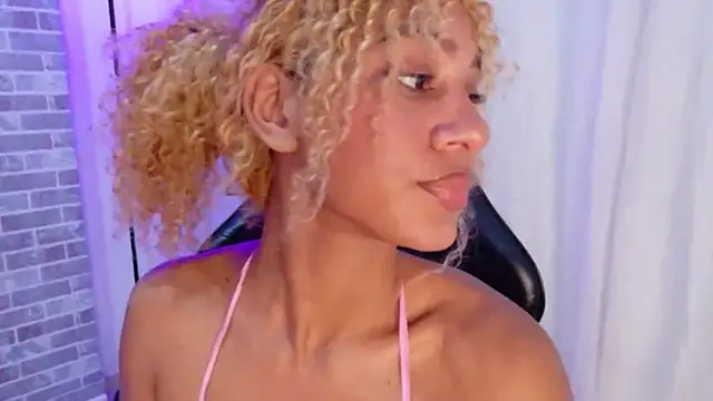 golden luna online show from September 17, 2025, 4:58 am