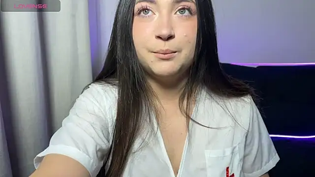 Snapshot of valentinauwu chatting on October 12, 2025, 1:15 am valentinauwu online show from October 12, 2025, 1:15 am