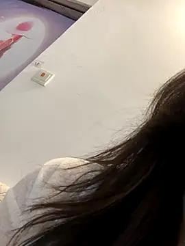 Snapshot of wly2028 chatting on October 3, 2025, 6:43 am wly2028 online show from October 3, 2025, 6:43 am