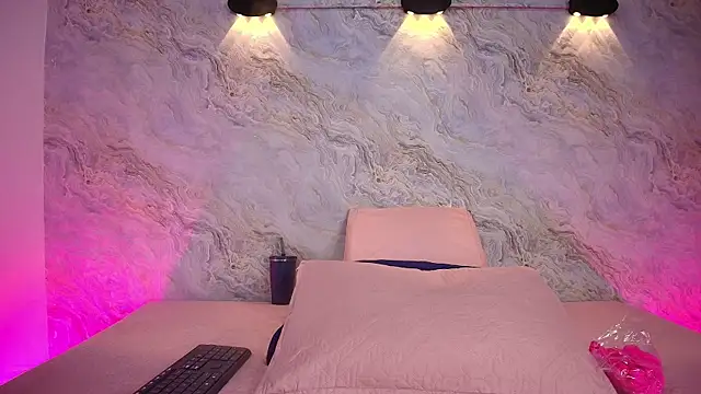 abbyrouss  online show from October 2, 2025, 3:13 am