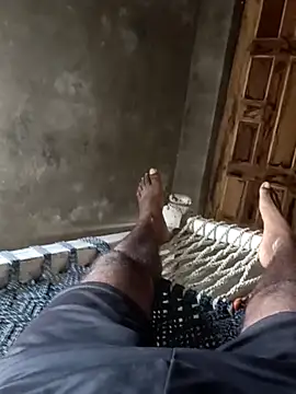 Snapshot of pus_ylover chatting on October 11, 2025, 8:35 am pus ylover online show from October 11, 2025, 8:35 am